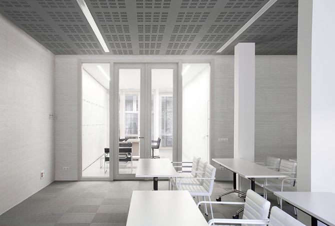 Estilo Mobiliario y Contract - Proyecto Colegio de Economistas de La Rioja