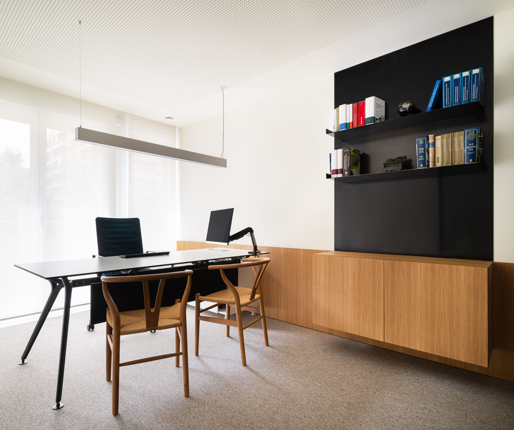 Estilo Mobiliario - Proyecto BFM Abogados (Logroño)